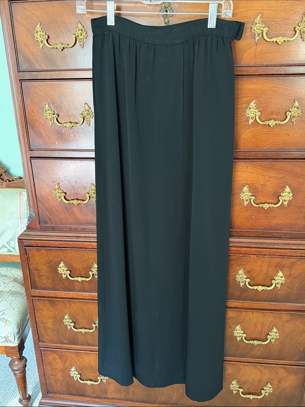 Formal Opera Classic Black A-Line Long Crepe Skirt w/Buttoned Waistband/Size6/8
